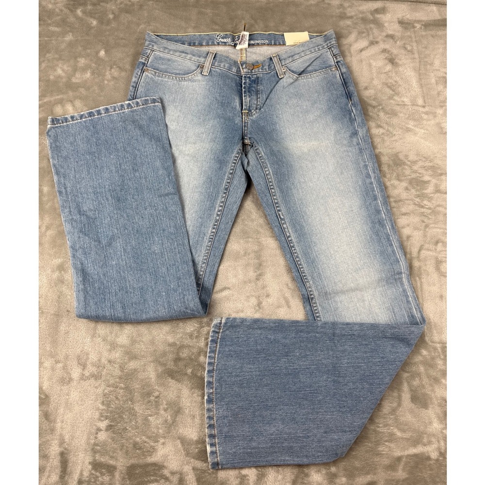 Guess Huntington Jeans Womens 28 Light Wash Bootcut Low Rise Denim Q611V121 NEW‎